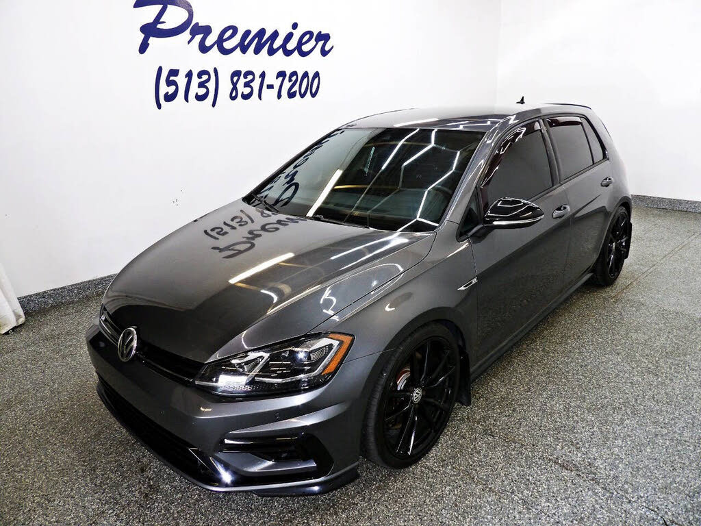 2019 Volkswagen Golf 2.0T w/DCC and Navigation