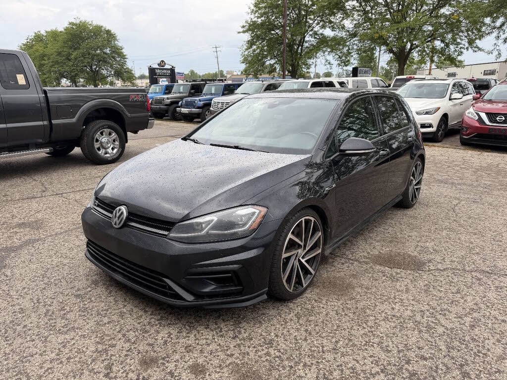 2018 Volkswagen Golf R 2.0T w/DCC and Navigation