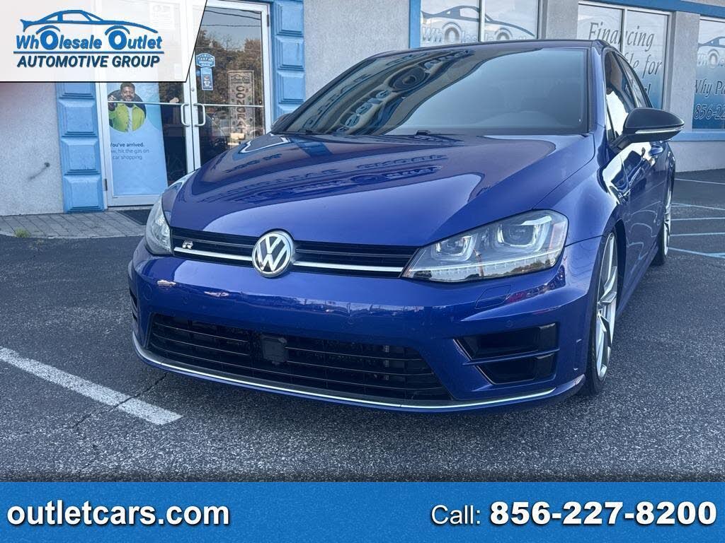 2017 Volkswagen Golf R w/DCC and Navigation