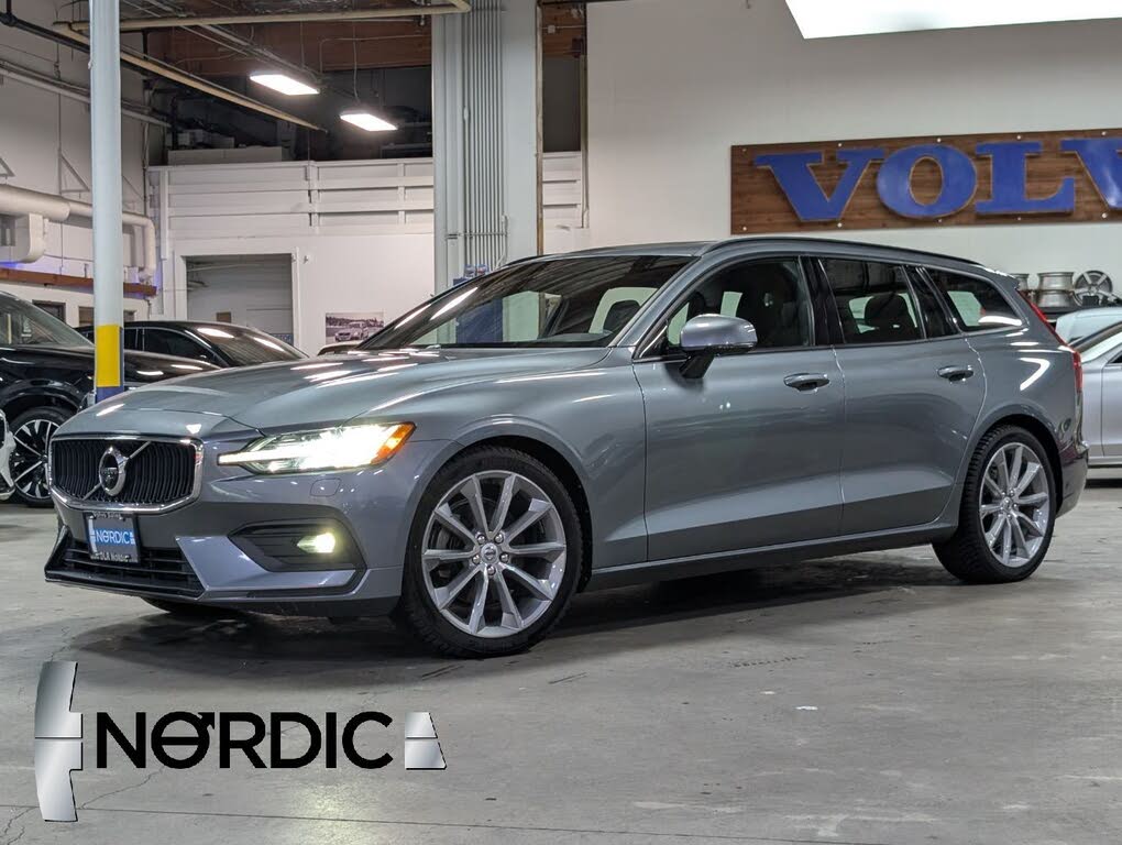 2020 Volvo V60 T5 Momentum