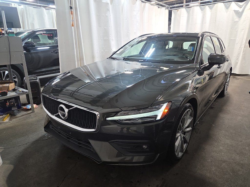2020 Volvo V60 T5