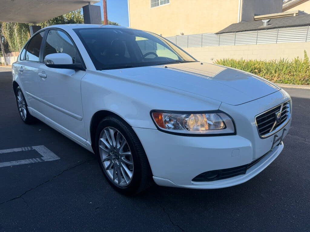 2010 Volvo S40 2.4i