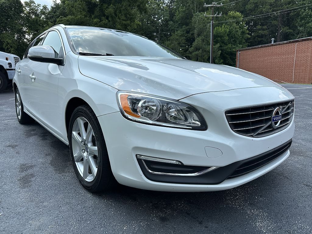 2017 Volvo V60 T5 Premier