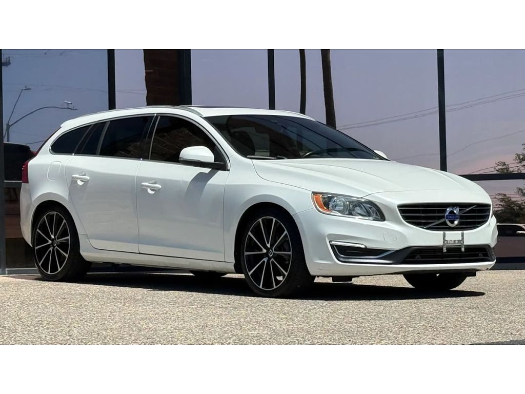 2016 Volvo V60 T5 Drive-E Premier