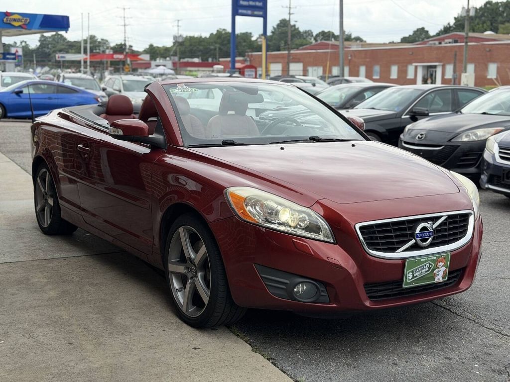 2011 Volvo C70 T5