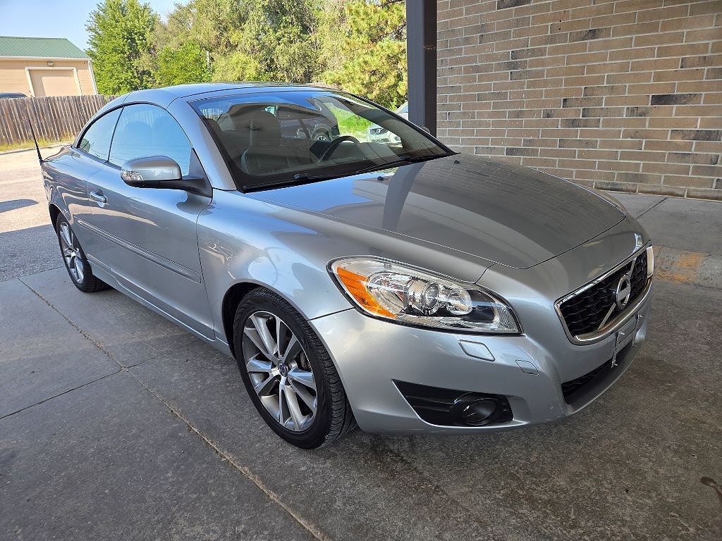 2011 Volvo C70 T5