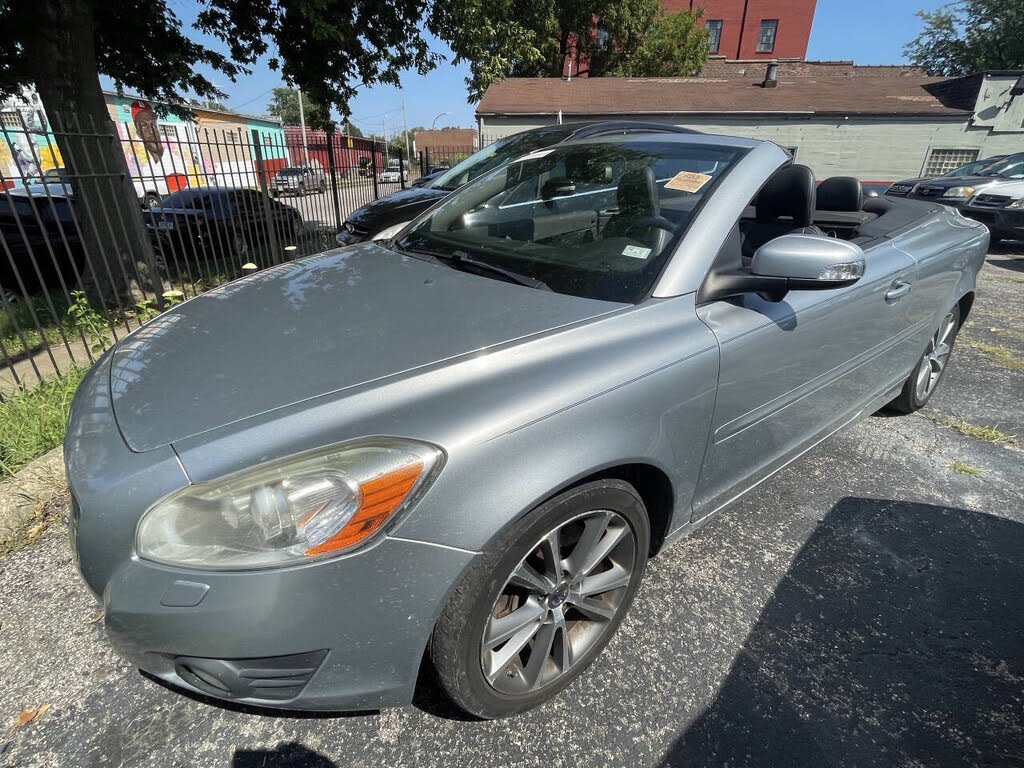2011 Volvo C70 T5
