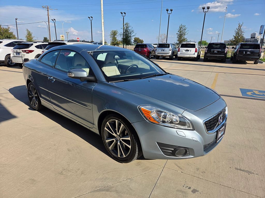 2011 Volvo C70 T5