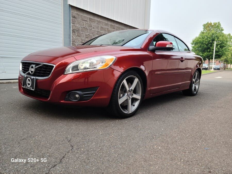 2011 Volvo C70 T5