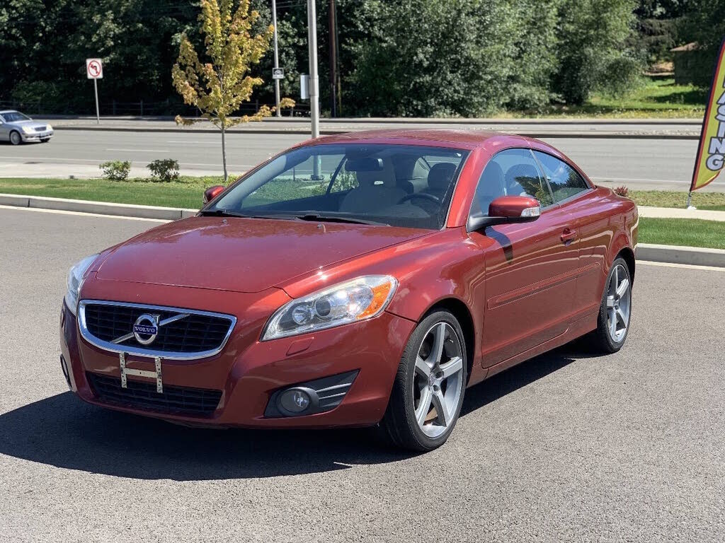 2011 Volvo C70 T5