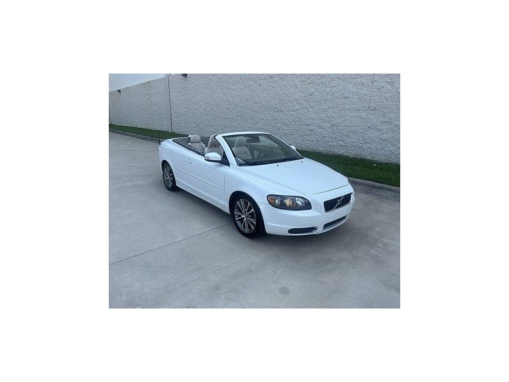 2010 Volvo C70 T5