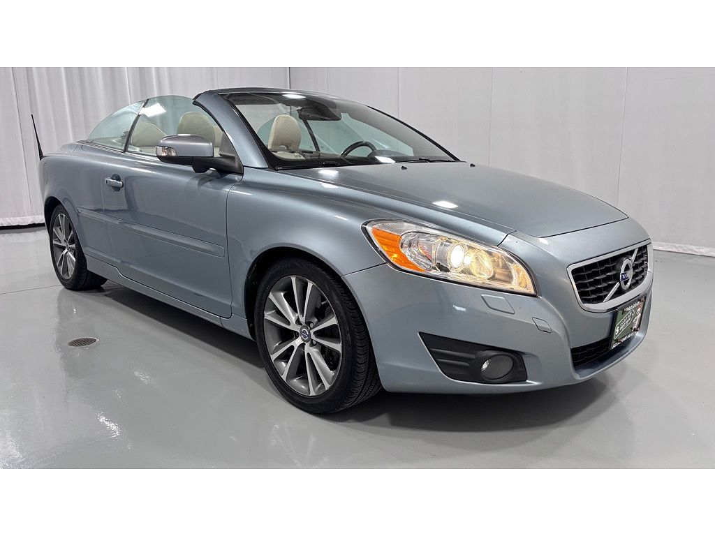 2011 Volvo C70 T5