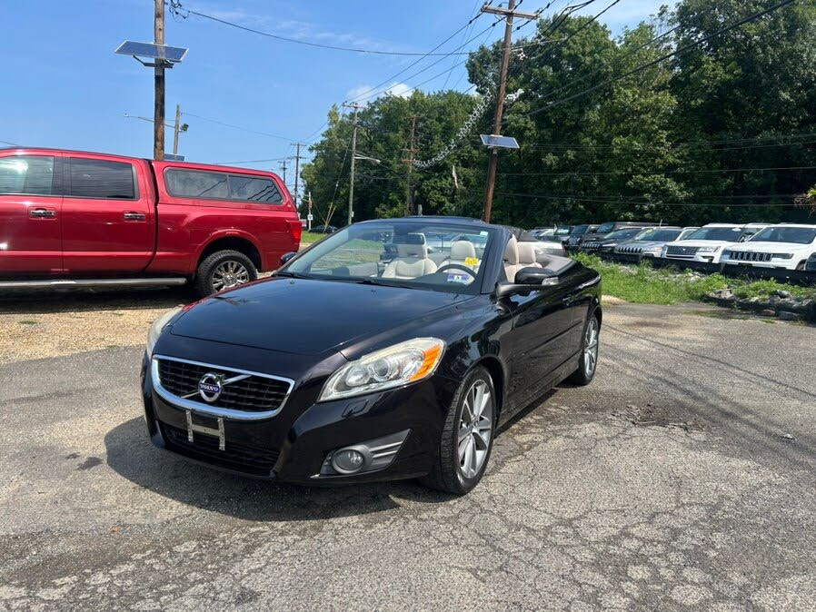 2011 Volvo C70 T5