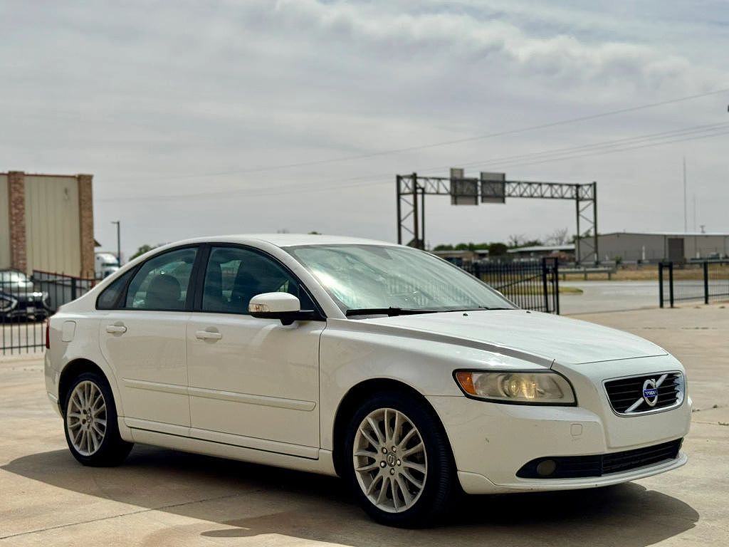 2011 Volvo S40 T5 R-Design