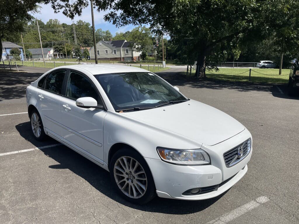 2011 Volvo S40 T5 R-Design