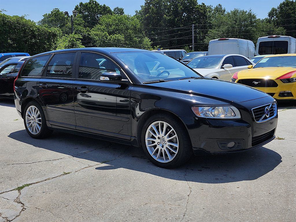 2011 Volvo V50 T5 R-Design