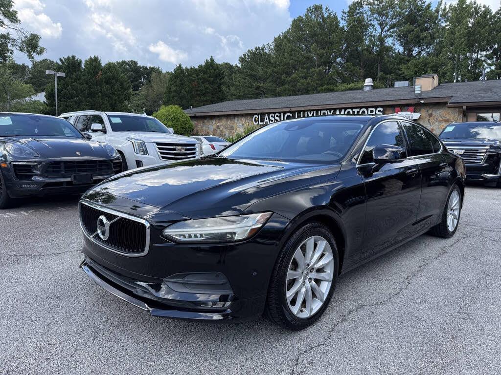 2017 Volvo S90 T6 Momentum