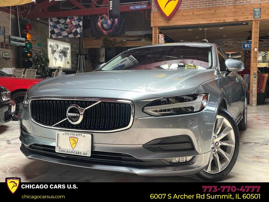 2017 Volvo S90 T6 Momentum