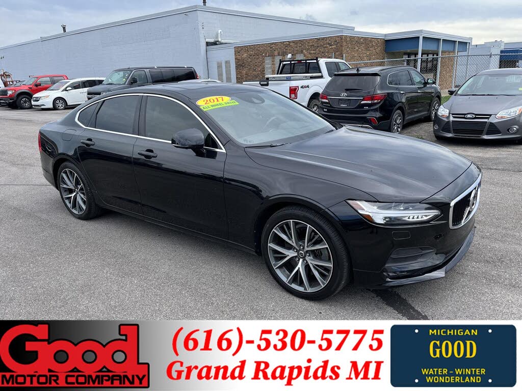 2017 Volvo S90 T6 Momentum