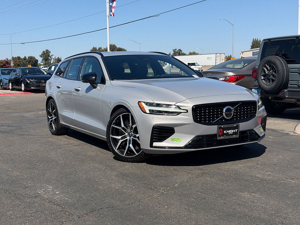 2024 Volvo V60 T8 Polestar Engineered