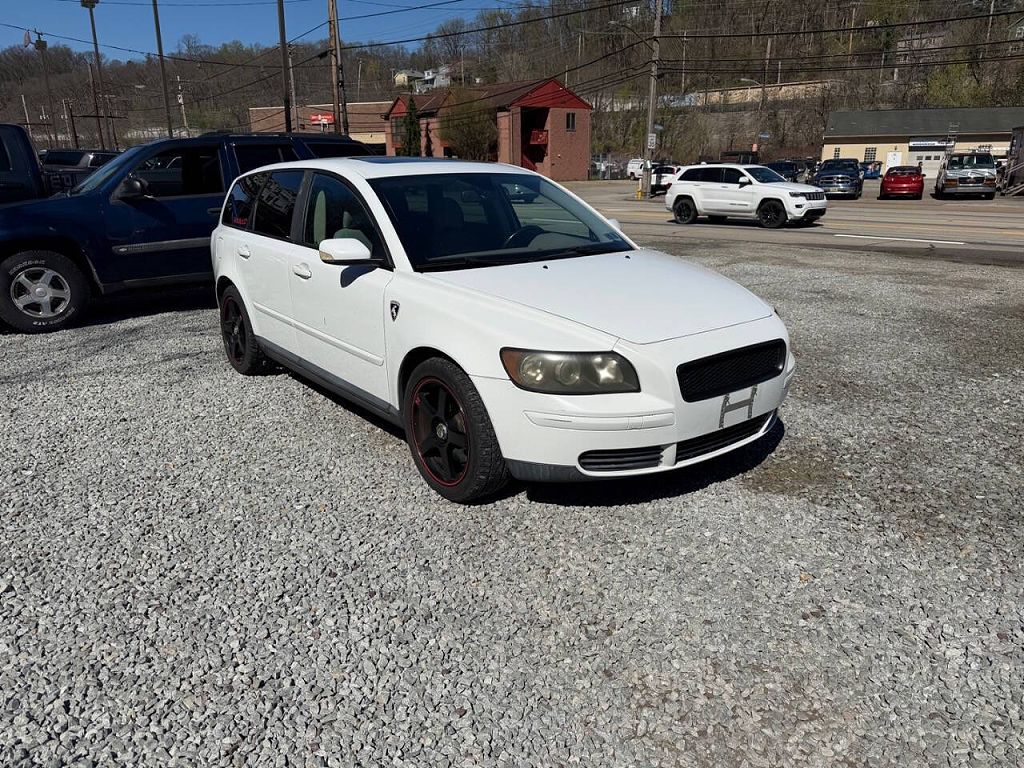 2005 Volvo V50 2.4i