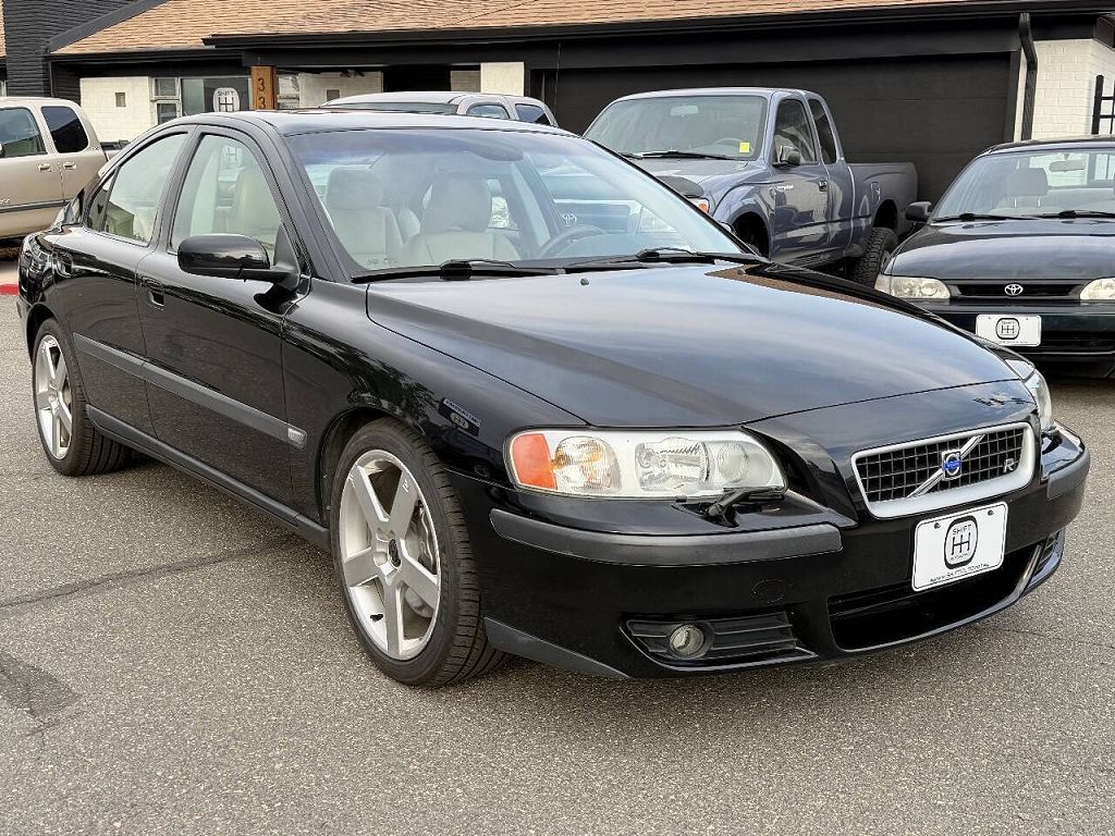 2004 Volvo S60 R