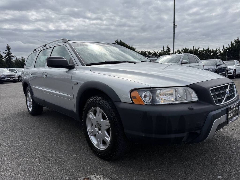 2005 Volvo XC70