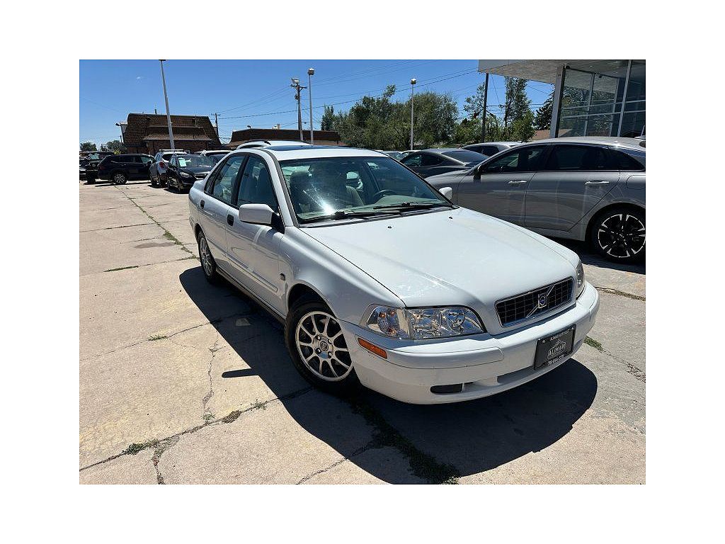 2004 Volvo S40