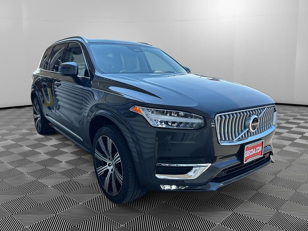 2023 Volvo XC90 B6 Ultimate Bright