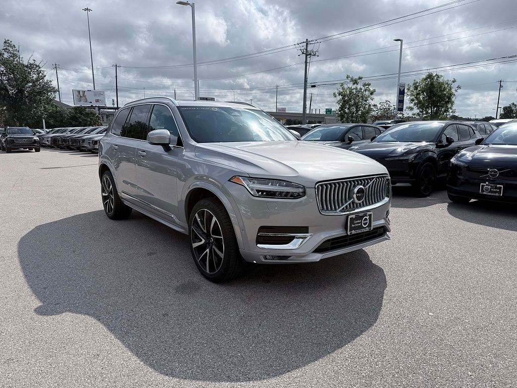 2024 Volvo XC90 B6 Plus Bright 6-Seater