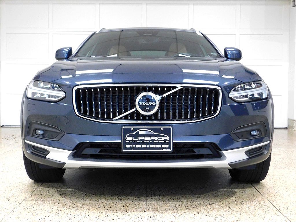 2023 Volvo V90 B6 Ultimate