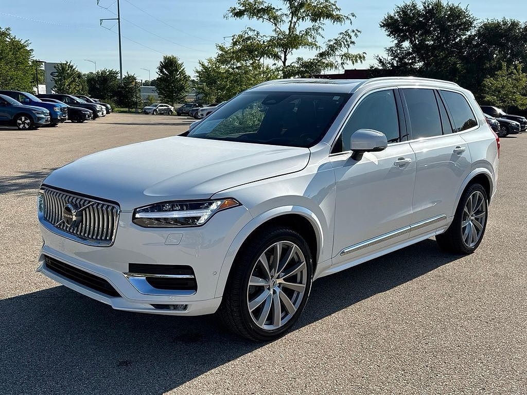 2023 Volvo XC90 B6 Ultimate Bright