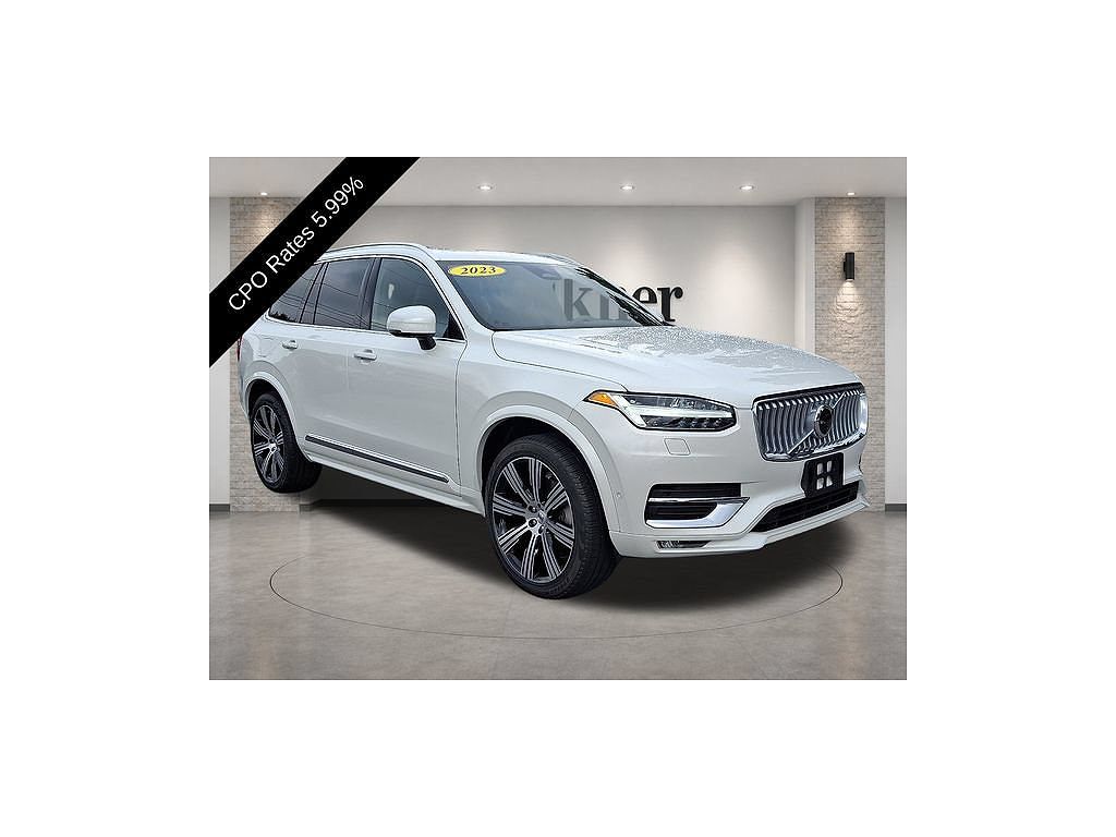2023 Volvo XC90 B6 Ultimate Bright