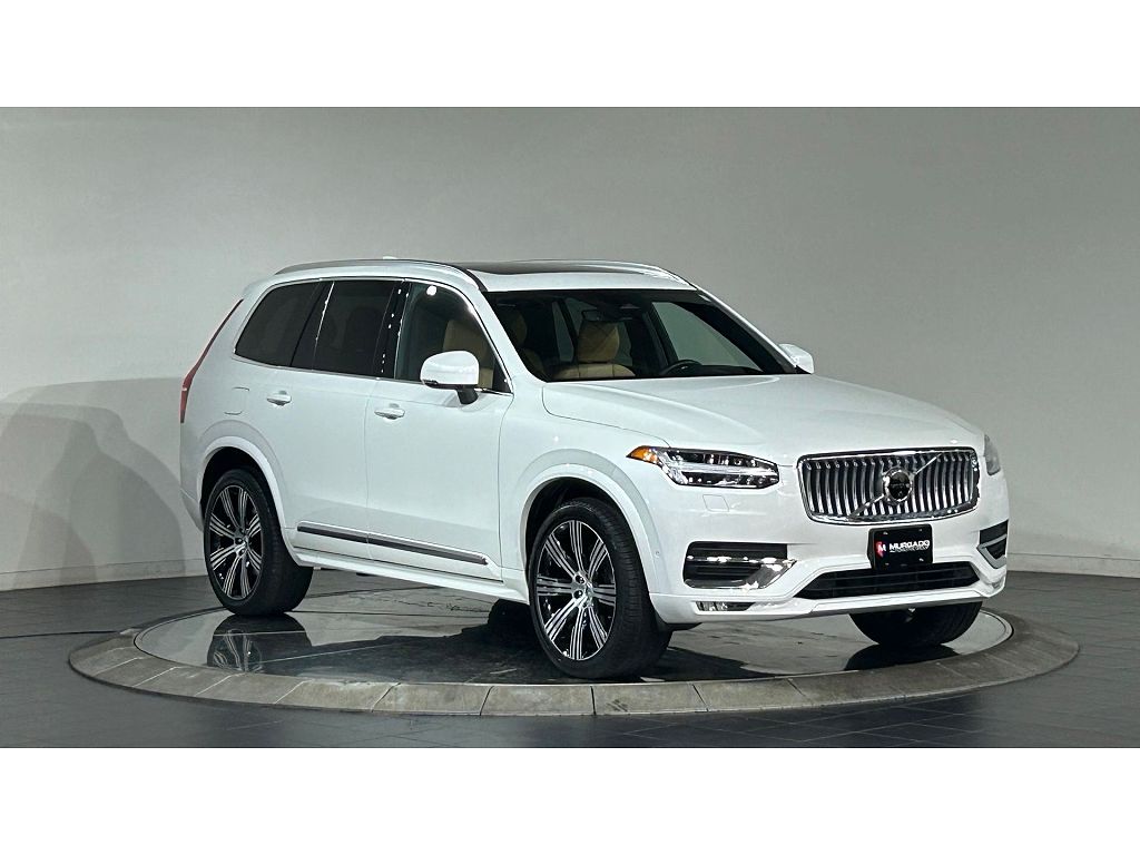 2023 Volvo XC90 B6 Ultimate Bright