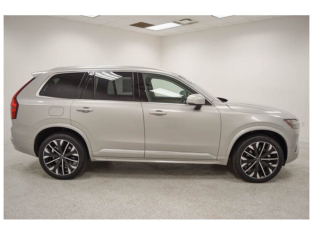 2025 Volvo XC90 B6 (2025.5) Plus 7-Seater