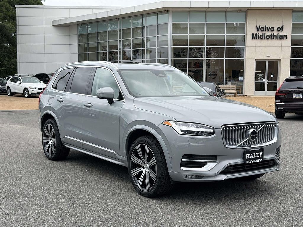 2024 Volvo XC90 B6 Plus