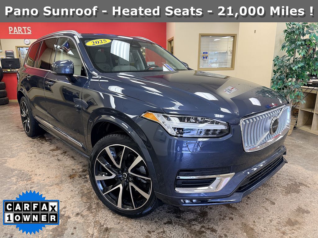 2025 Volvo XC90 B6 Plus 7-Seater