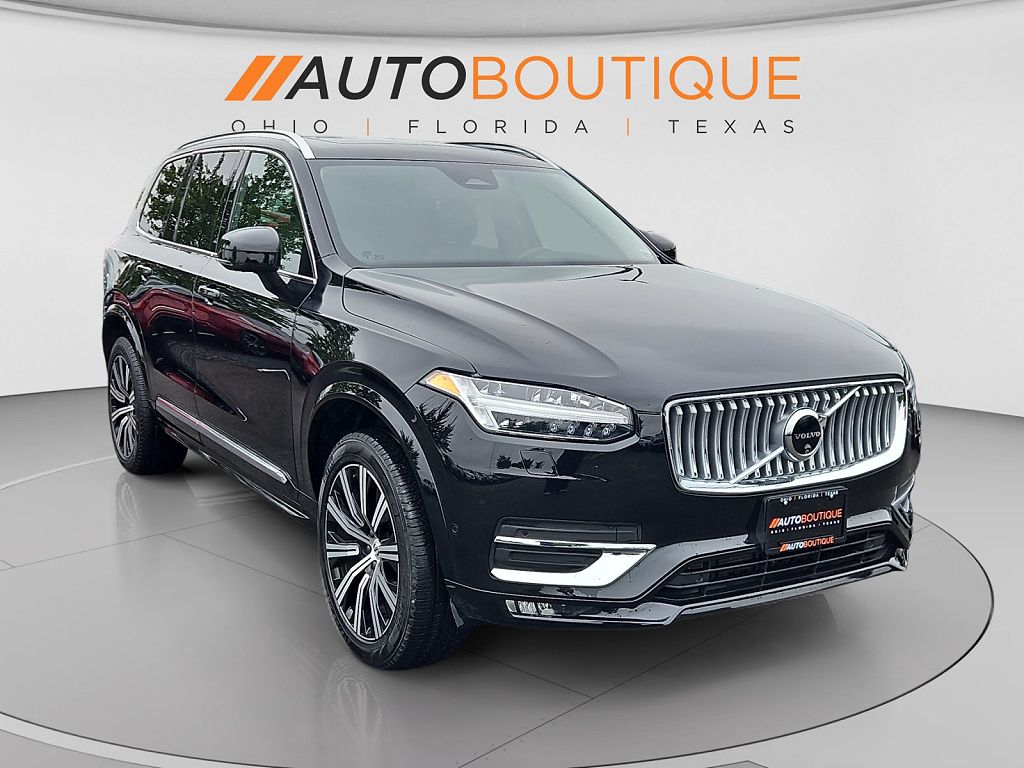 2025 Volvo XC90 B6 Plus