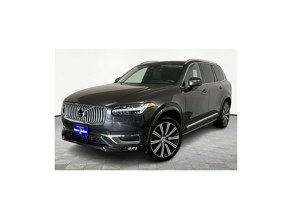 2024 Volvo XC90 B6 Plus