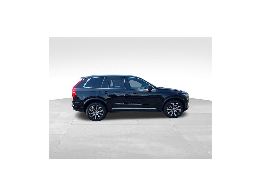 2024 Volvo XC90 B6 Plus