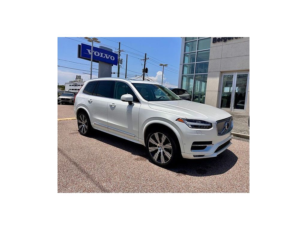 2024 Volvo XC90 B6 Ultimate
