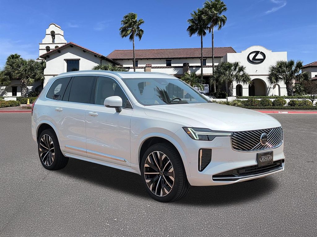 2026 Volvo XC90 B6 Ultra