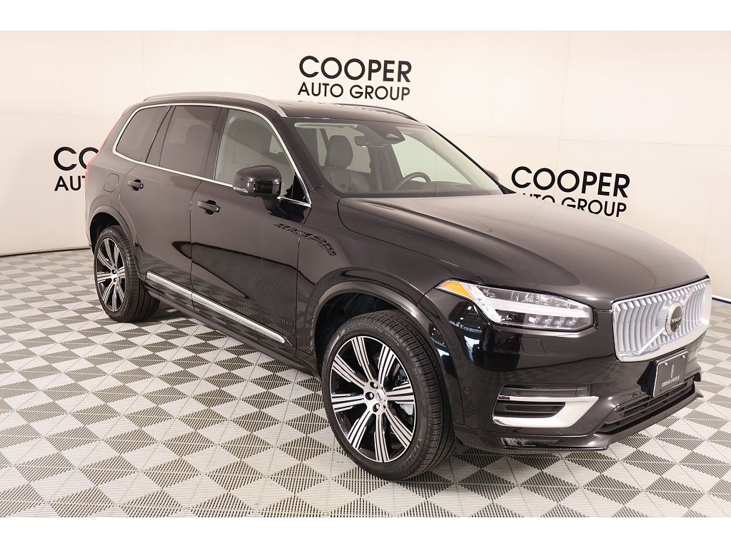 2025 Volvo XC90 B6 Ultra