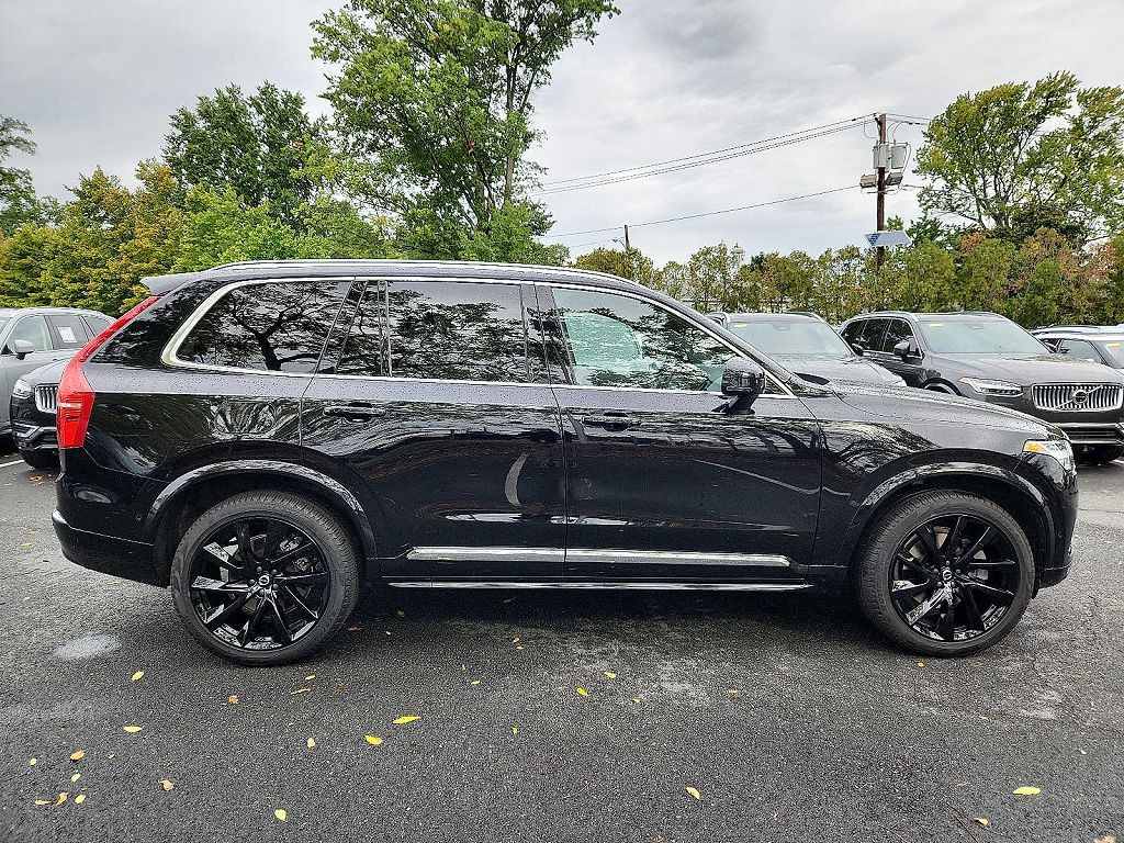 2024 Volvo XC90 B6 Ultimate Bright 7-Seater