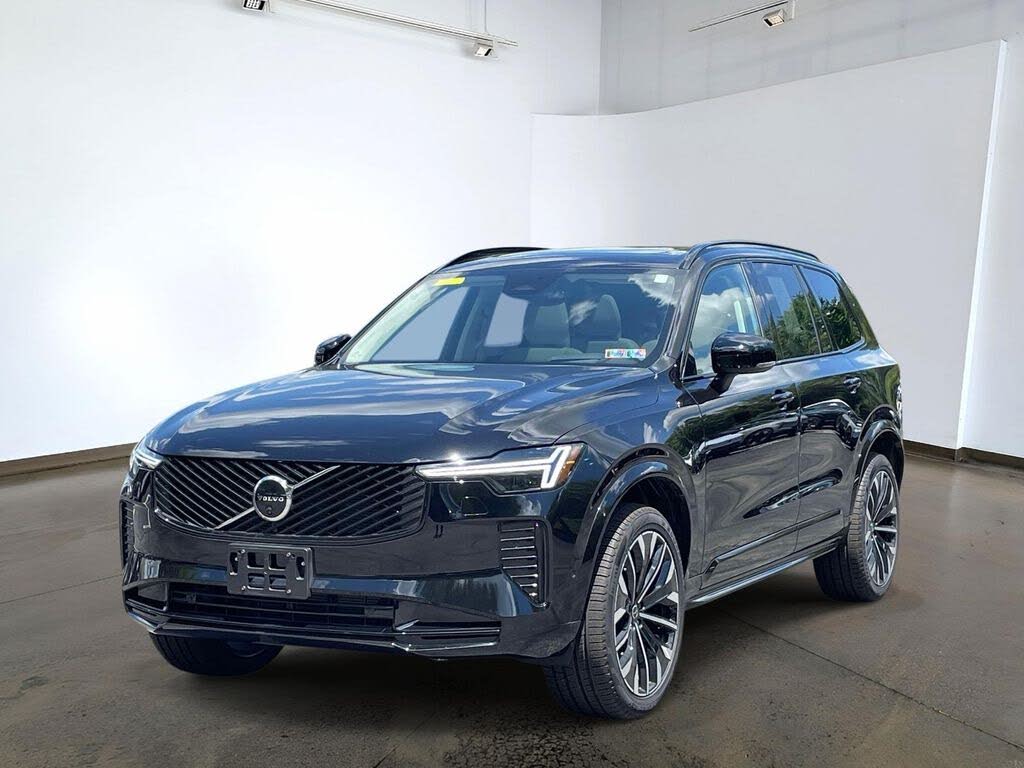 2026 Volvo XC90 B6 Ultra Dark