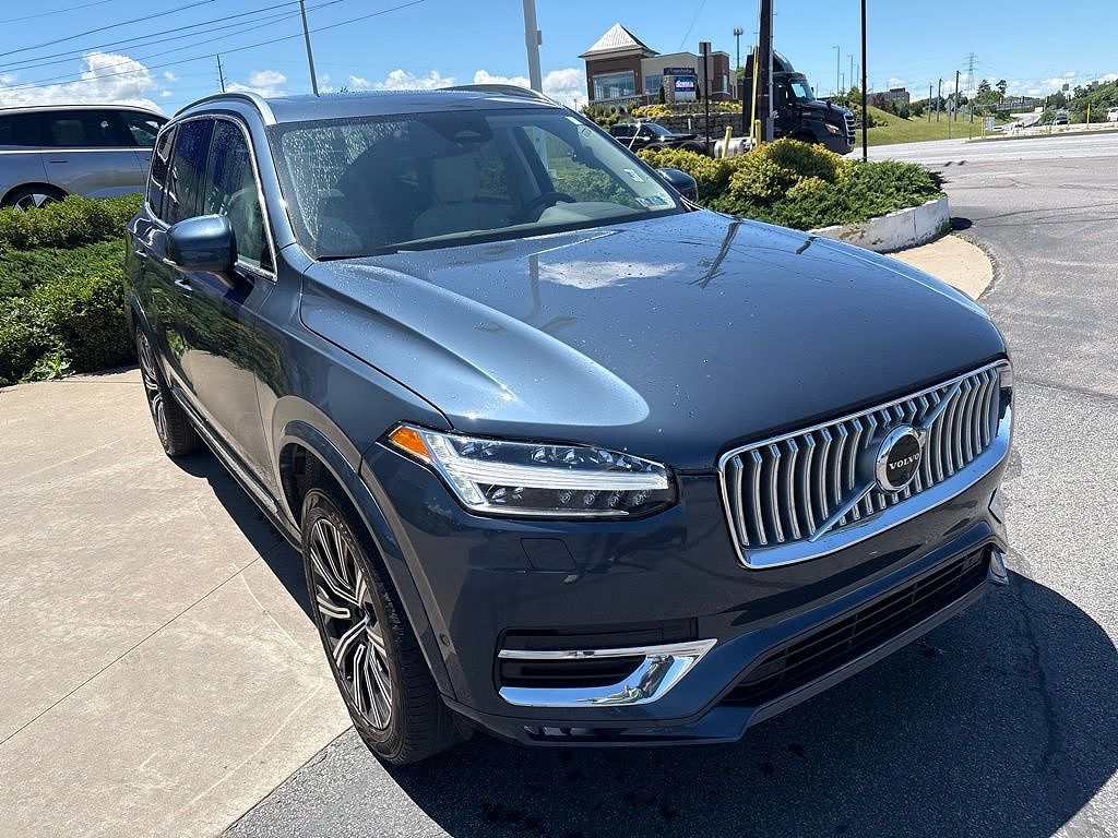 2023 Volvo XC90 B6 Plus Bright