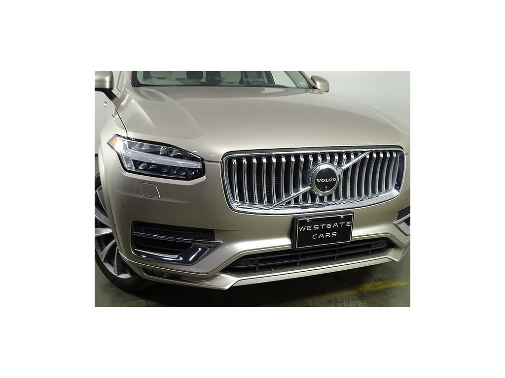 2023 Volvo XC90 B6 Plus Bright