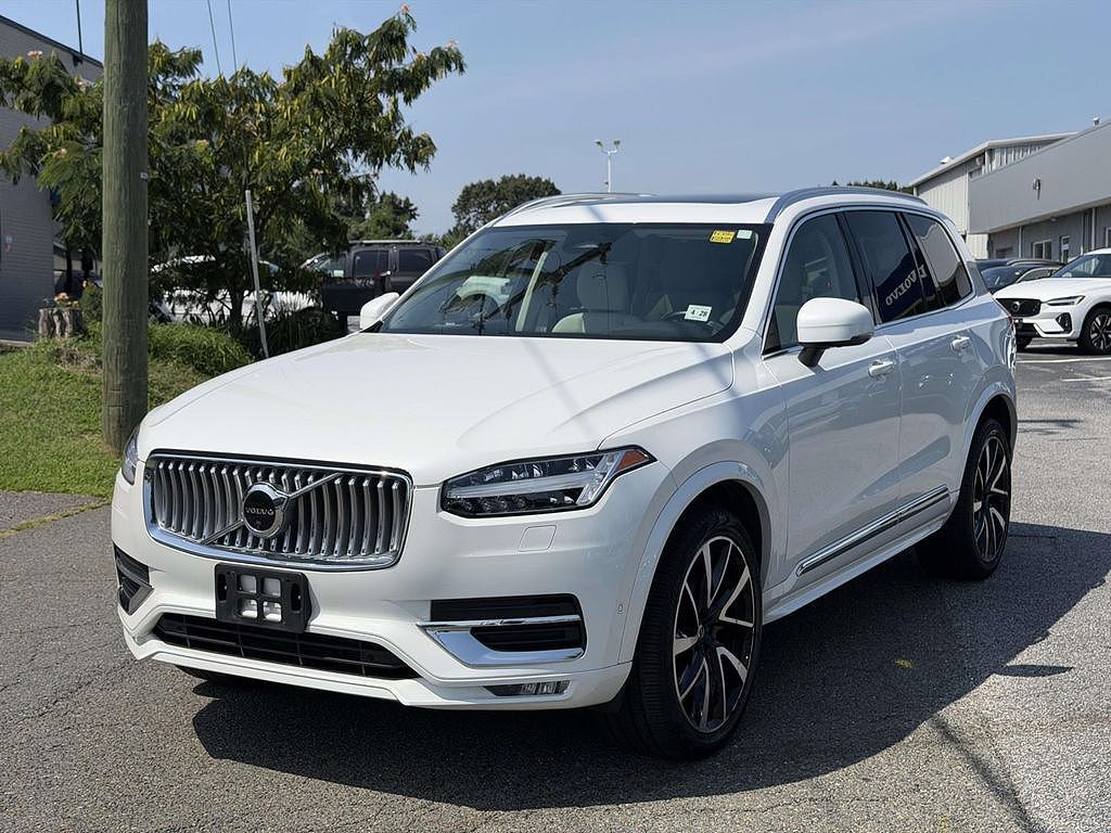 2023 Volvo XC90 B6 Plus 7-Seater