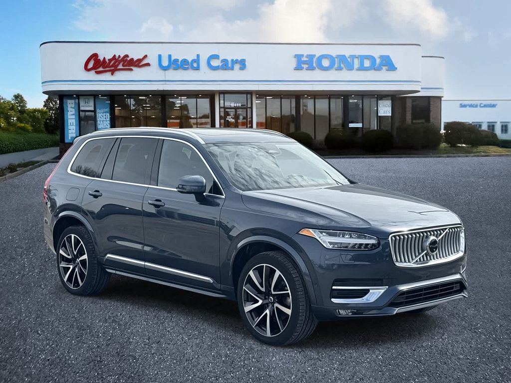 2023 Volvo XC90 B6 Plus 7-Seater