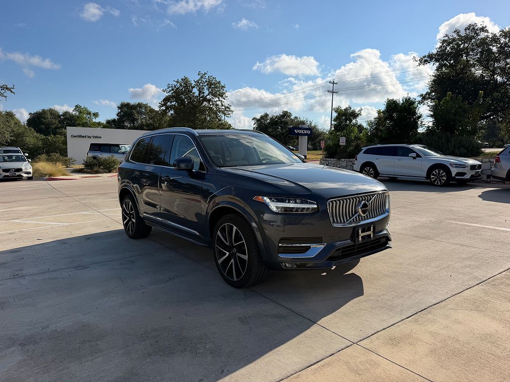 2023 Volvo XC90 B6 AWD Plus 7-Seater